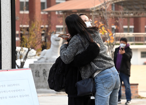 [B사이드] 한걸음 앞으로 나가, 당당히 더 높이 올라