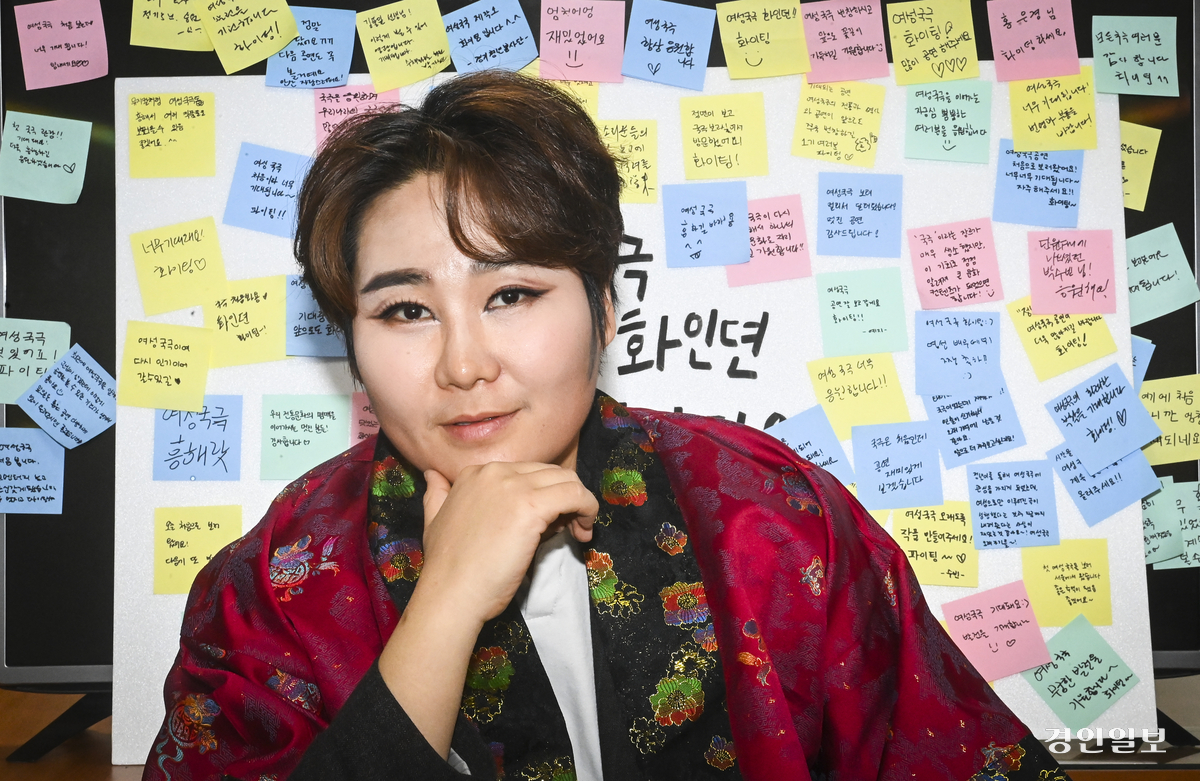 여성국극 3세대 계승자인 박수빈(39) 여성국극제작소 대표는 지난 2019년 안산에 여성국극단의 뿌리를 내리고 대중화에 힘쓰고 있다.