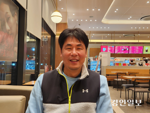 강병수 수원여고 농구부 코치는 “‘농구를 참 재미있게 한다’는 소리를 듣는 팀으로 만들고 싶다”고 말했다. 2024.11.19 /김형욱기자 uk@kyeongin.com