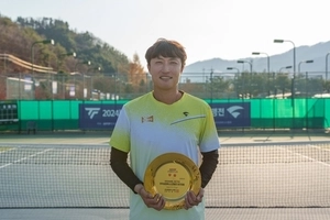 손지훈, 5년만에 실업테니스 연맹전 남자단식 우승