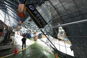 회사 늦고 학교 쉬고… 백지장 된 일상에 시민들 혼란