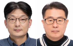 (왼쪽부터)김동열 팀장, 김대수 팀장. /화성시 제공