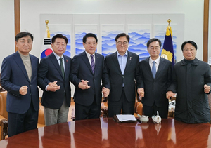 민주당 광역단체장 5인 성명서 발표 “윤석열, 즉시 퇴진해야”