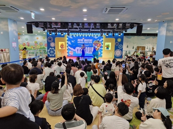 뽀로로테마파크 월미점 메인홀. /뽀로로파크 제공