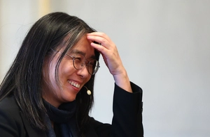 노벨문학상 수상자 한강, 스톡홀름서 강연