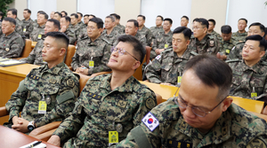 “12·12 오명 씻으려 노력했는데…” 공수여단장 눈물 [격랑 속 ‘탄핵 정국’]