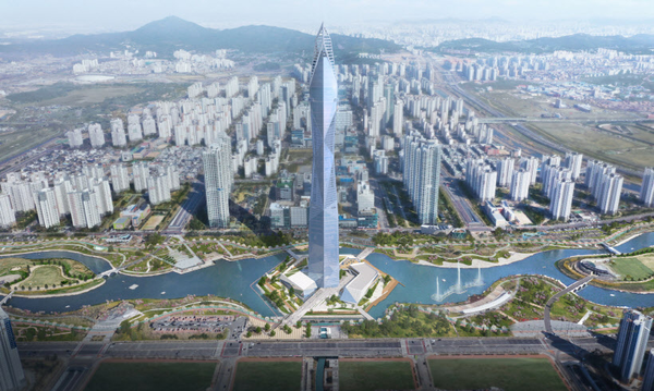 인천 청라국제도시에 들어서는 448m 높이의 청라시티타워 조감도/인천경제자유구역청 제공