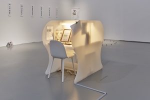 관습·부조리 꼬집는 해학적 작품들 [알고 보면 반할 세계·(3) 삶 속 유머와 재치]