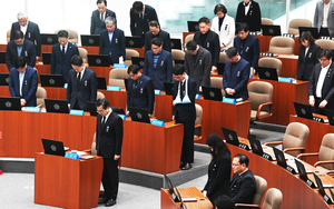 [포토] 제주항공 여객기 참사 ‘묵념’