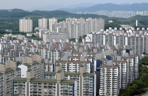 사모임에 입주자대표회의 운영비 써도… 지자체, 관행이라 봐줬나