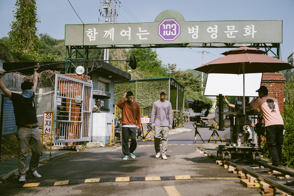 웹드라마 시리즈 ‘D.P’ 시즌 2가 작동 군부대 이전부지에서 촬영되고 있다. 2025.1.3 /부천시 제공
