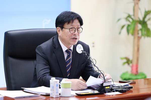 도성훈교육감이 7일 오전 영상회의실에서 열린 신년 기자간담회에서 특수교육 개선 활동 등에 대해 설명하고 있다. 2025.1.7 /인천시교육청 제공