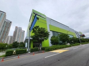 짝퉁 못 걸러낸 이마트 트레이더스, 남은 건 떨어진 신뢰뿐