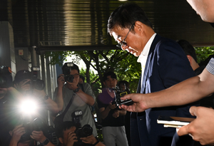 “경영책임자 아니야” 아리셀 박순관 대표 측, 중처법 위반 부인