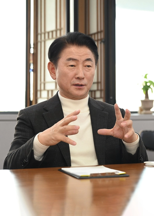 김동근 의정부시장은 “사회적약자 보호와 민생활력을 최우선 순위에 두고, 미래 성장기반 마련을 위한 노력을 지속적으로 펼쳐 나가겠다”고 밝혔다. /의정부시 제공