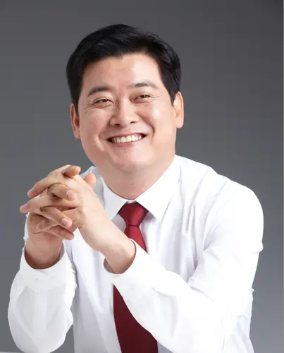 민주당 윤종군 의원이 오는 19일 안성 한경국립대에서 임기 첫 의정보고회를 개최한다. 2025.01.14 /윤종군 국회의원실 제공