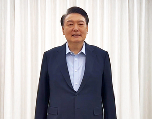 [영상+] 윤석열 대통령 체포 전 영상 메시지… “내란몰이 탄핵소추는 사기”