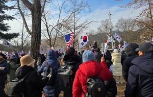 과천에 ‘확성기 날벼락’… “500m 밖 아파트서도 들려요”