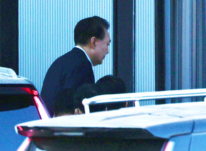 공수처, ‘내란 수괴’ 혐의 윤석열 대통령에 구속영장 청구