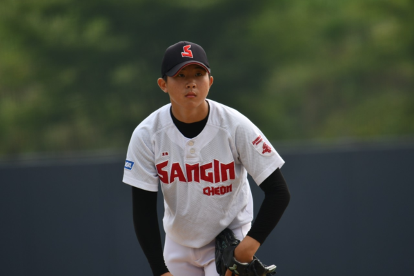 급성 백혈병 투병 중인 이광빈(16)군은 상인천중학교 야구부에서 투수로 활약했다. /부친 이창욱씨 제공