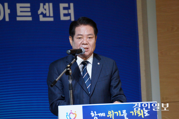 최대호 안양시장이 21일 오전 신년 기자간담회에서 올해 주요 시정운영계획을 밝히고 있다. 2025.1.21 안양/박상일기자 metro@kyeongin.com