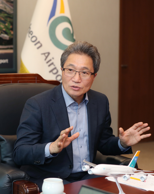 인천국제공항공사 이학재 사장은 “10년 뒤 인천국제공항이 새로운 모습으로 탈바꿈할 수 있도록 기초를 다져 나가겠다”고 말했다. /인천국제공항공사 제공