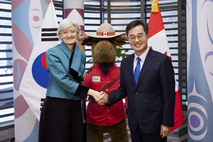 주한 캐나다 대사 면담… 김동연 경기도지사 ‘글로벌경제 행보’