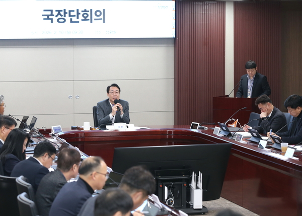 정명근 화성시장은 간부회의를 열고 치안수요에 대응할수 있는 경찰서 신설을 건의했다. /화성시 제공