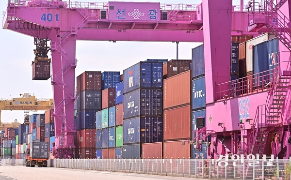인천 송도 신항 선광컨테이너부두. /경인일보DB