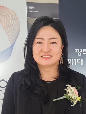 황춘미 평택메세나협회 초대 회장. 2025.2.13 /이윤희기자 flyhigh@kyeongin.com