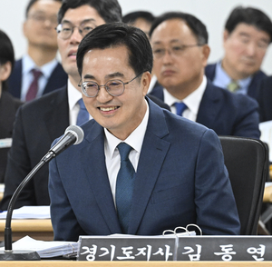 ‘비명계와 차별화’ 김동연 경기도지사, 대권행보 독자 노선