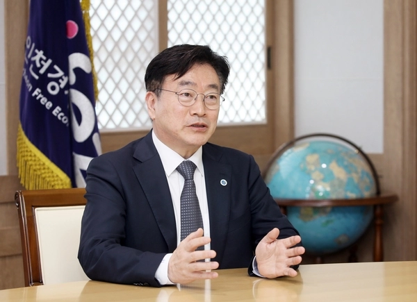 윤원석 인천경제청장은 취임 1년을 맞아 진행한 경인일보와의 인터뷰에서 “그간 양적 성장에 치중했던 인천경제자유구역의 체질을 개선할 때가 왔다”고 밝혔다. /인천경제청 제공
