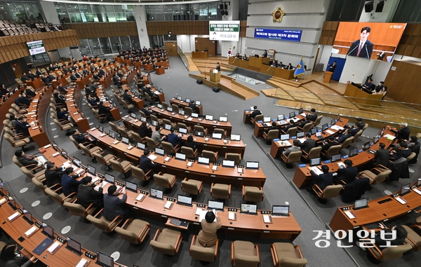 20일 오전 경기도의회 본회의장에서 제382회 임시회 제3차 본회의가 진행되고 있다. 2025.2.20 /최은성기자 ces7198@kyeongin.com