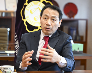 [인터뷰…공감] 경기중앙지방변호사회 26대 신임 이재진 회장