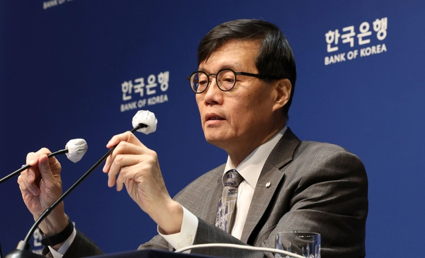 이창용 한국은행 총재가 25일 서울 중구 한국은행에서 열린 금융통화위원회 금리 결정에 대한 기자간담회에 참석해 있다. 2025.2.25 /연합뉴스