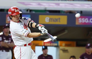 SSG 최정 ‘통산 500호 홈런 한달 뒤에나…’