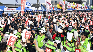 [윤석열 탄핵 선고-현장르포] 탄핵심판 전날까지도 민심 갈린 대한민국