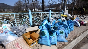 [포토] “영농철… 폐기물 풍년이네”