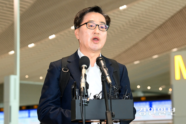 김동연 경기도지사가 9일 오전 인천국제공항에서 제21대 대통령 출마 선언을 하고 있다. 2025.4.9 /최은성기자 ces7198@kyeongin.com