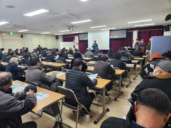 9일 양평군은 관내 사과·배 재배농가를 대상으로 과수화상병 예방을 위한 교육 및 방제약제 4종을 무상 지원했다고 밝혔다. /양평군 제공