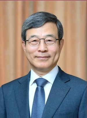 한국신문윤리위, 신임 윤리위원장에 이동원 전 대법관 인준