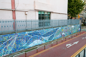 부천 고강초교 벽화 ‘하늘을 나는 고래’… 도시재생 모범사례