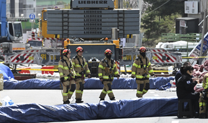 ‘광명 지하철 붕괴’ 수색작업 재개… 구조대 투입은 불가능 판단