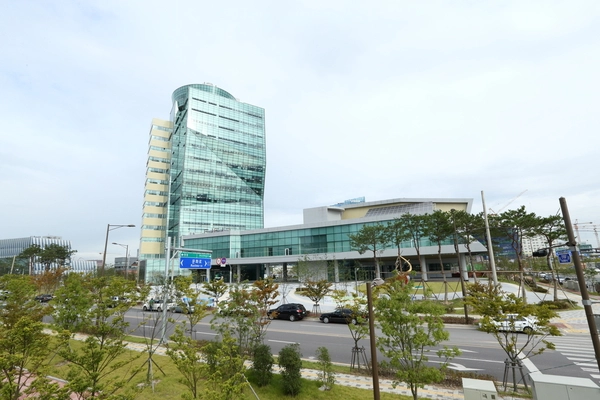 전남 나주 혁신도시에 위치한 aT 본사 사옥. /한국농수산식품유통공사 제공