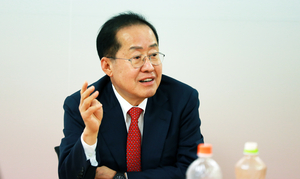 홍준표 “국세·지방세 6:4 돼야… 서울편입론 신중·경기분도 시대역행” [한신협 공동 대선 주자 인터뷰]