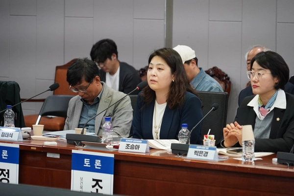 ‘경기의료원 남양주병원(가칭)의 조속한 설립을 위한 토론회’가 지난 18일 서울 여의도 국회의원회관 제2세미나실에서 개최된 가운데 토론자들이 발언을 이어가고 있다. 2025.4.18/ 최민희 의원실 제공