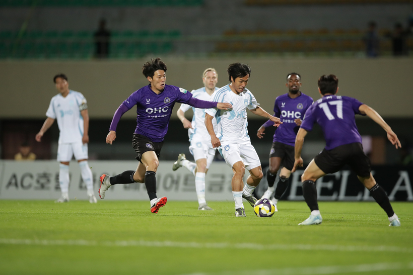 ‘상남자 축구’ FC<b>안양</b>, <b>울산</b>HD에 0-1 패배…연승 도전 실패