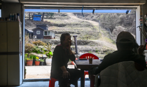 돌려줘도 텅빈 공여지… 국가가 지원해야 [육지 속 섬 ‘걸산동’ 통행제한 논란·(下)]