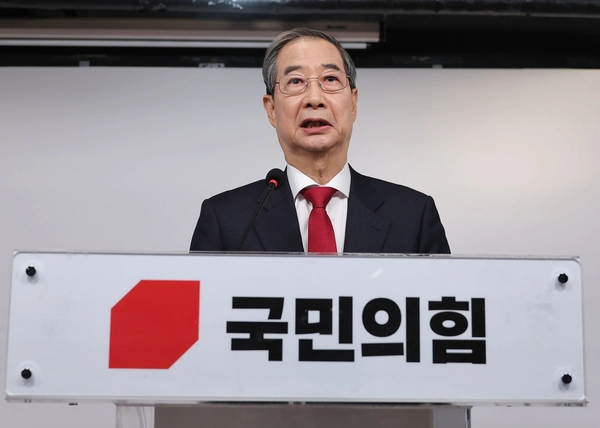 한덕수 대선 예비후보가 10일 서울 여의도 국민의힘 중앙당사에서 긴급 기자회견을 하고 있다. 2025.5.10 /연합뉴스
