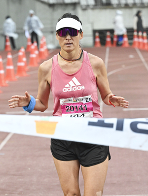 [제26회 화성孝마라톤대회-영광의 얼굴] 여자 하프코스 2연패 류승화